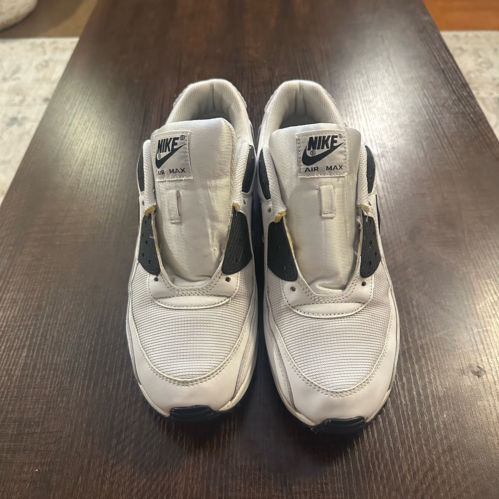 Nike Classic White and Black Athletic Shoes